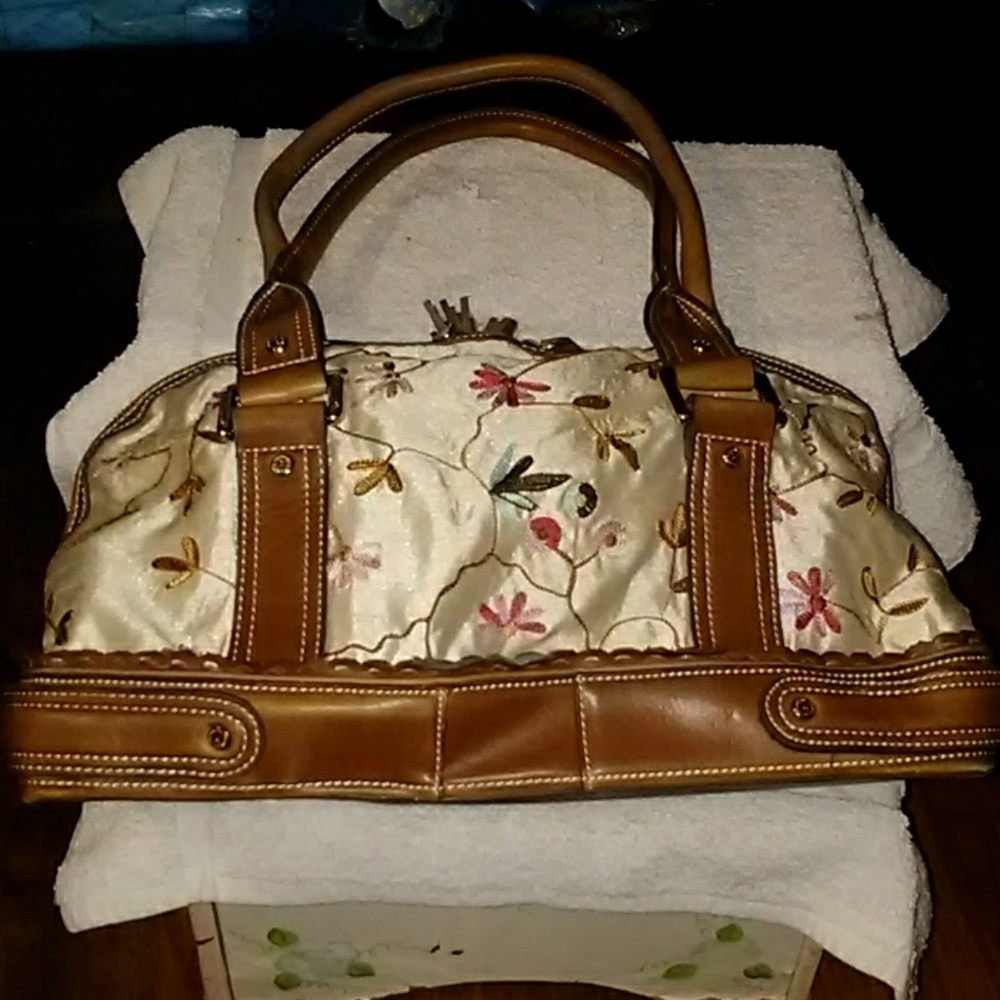 LIZ CLAIRBORNE PURSE